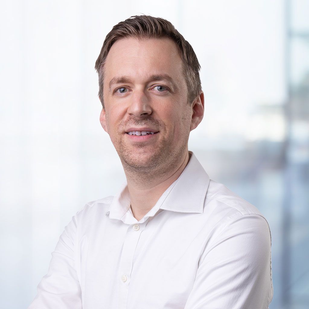 Porträtbild von Tobias Zenger