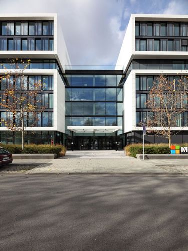 2022-01_WernbergReferenz_Microsoft_aussen_02.jpg