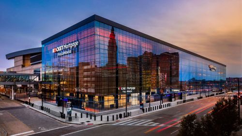 2022-01_WernbergReferenz_NovumRocketMortgageFieldhouse_aussen_02.JPG