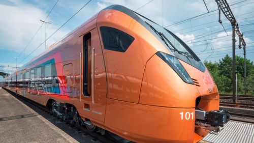 Traverso Zug mit FLACHGLASconnect